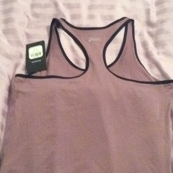 NWT ASICS workout tank size M - Picture 4 of 4